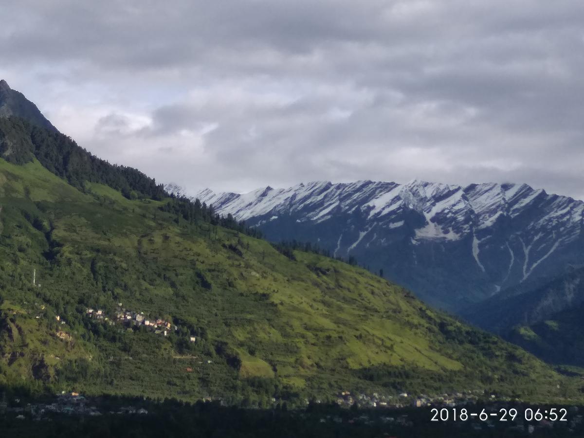 Sunface Homestay Manāli Exteriér fotografie