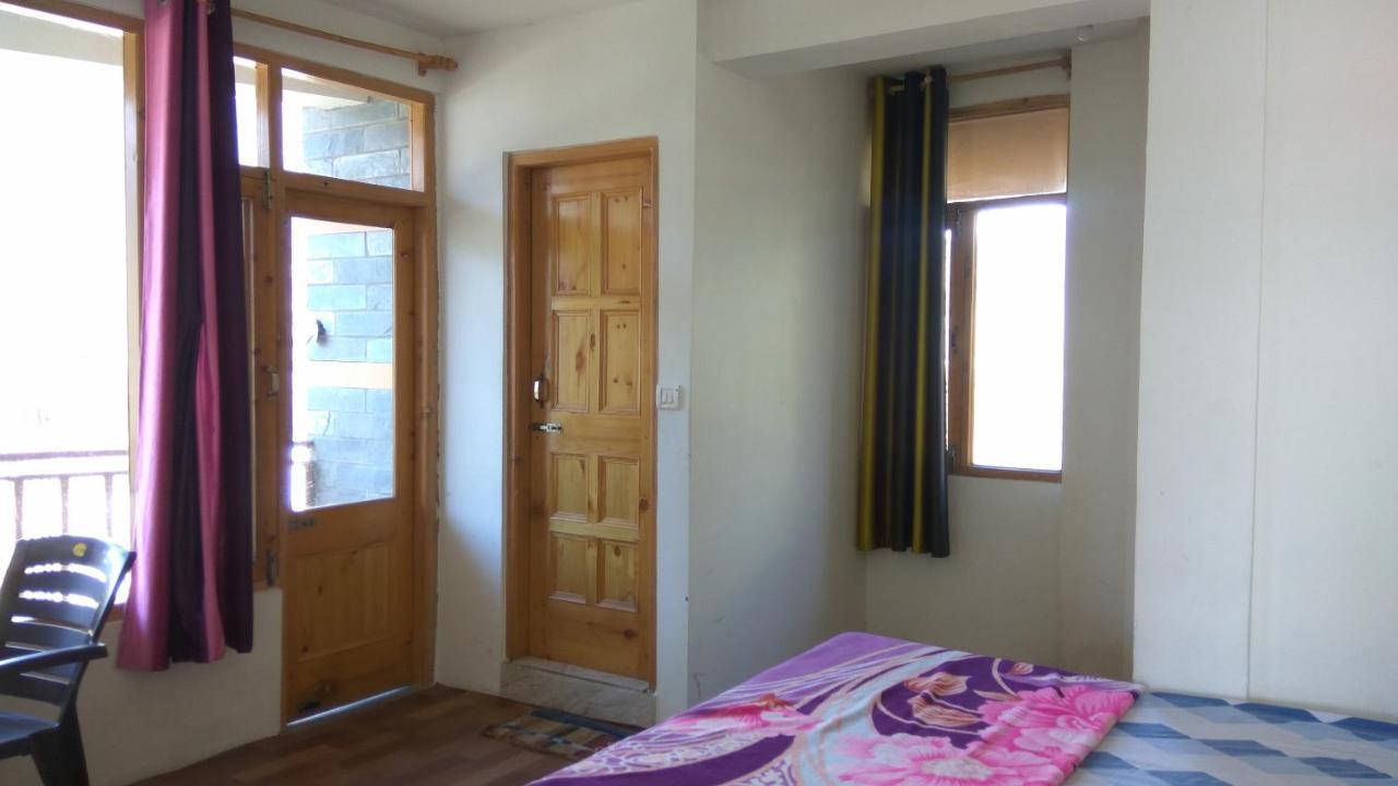 Sunface Homestay Manāli Exteriér fotografie